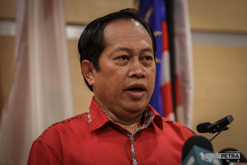 Suspended Umno divisions will still hold party elections: Ahmad Maslan
