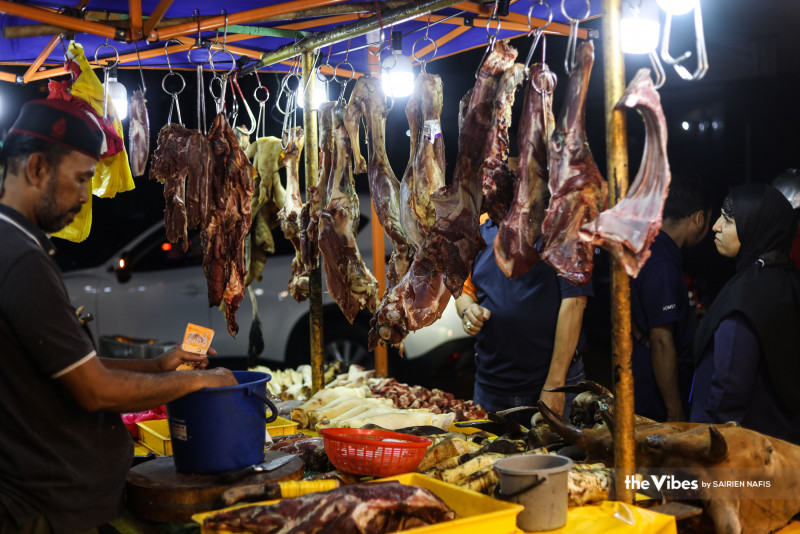 Not enough stock for Aidilfitri? Let us know, govt tells public