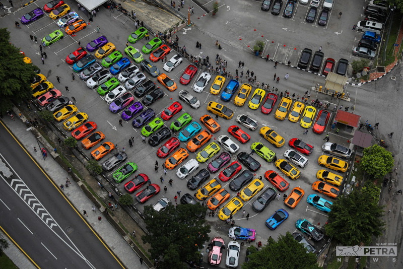 Lamborghini Owners M’sia breaks record for most Lambos gathered at an event