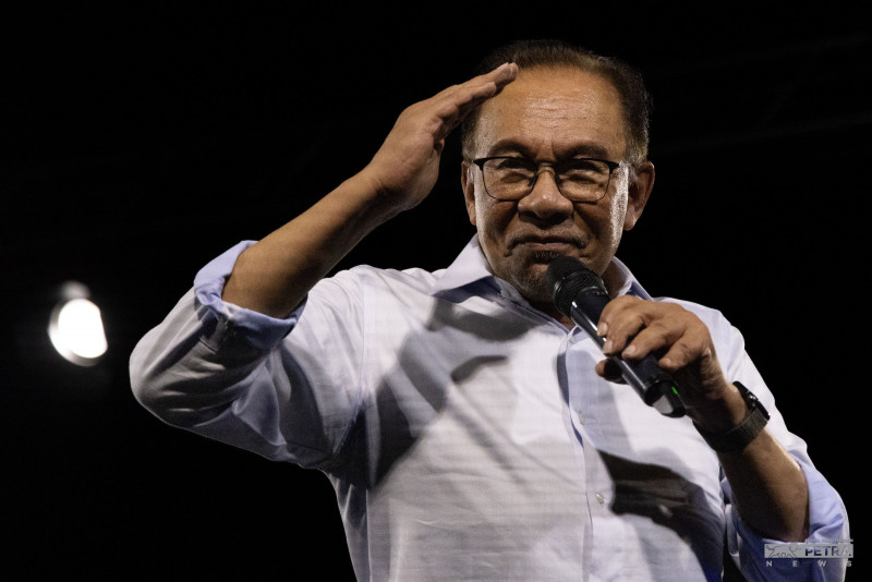 Reject prejudice, foster understanding, says Anwar in M’sia Day message