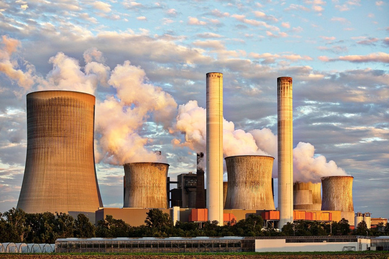 Japan's Toshiba retreats from coal-fired power stations