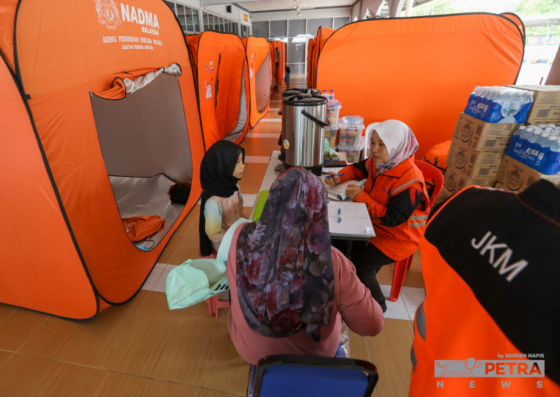 Flood update: over 2,000 victims still at relief centres across six states