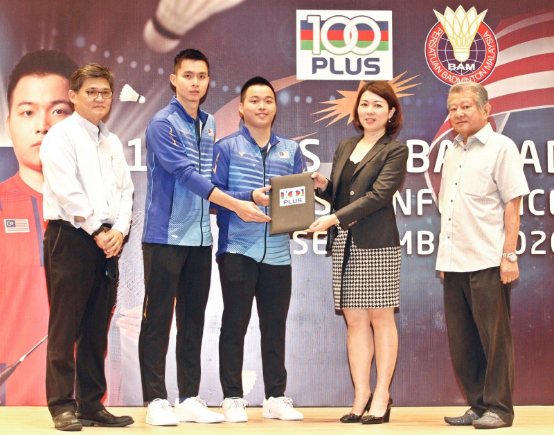 Aaron, Wooi Yik get 100PLUS fillip as brand ambassadors