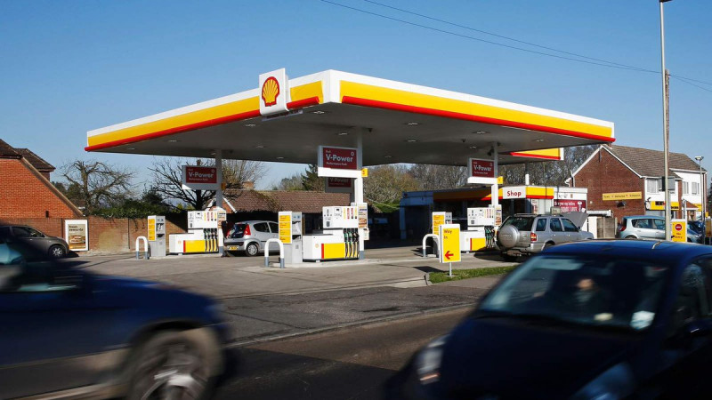 Climate groups take on Shell in landmark Dutch case