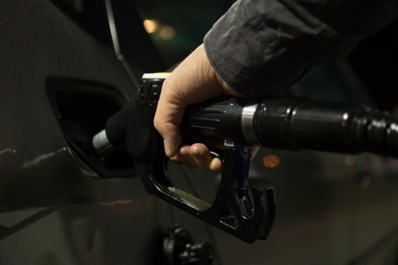 Exxon Mobil to write down assets by up to US$20 bil in Q4