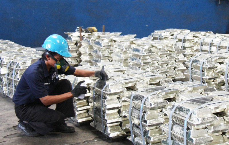 KL Tin Market surges US$300 at close