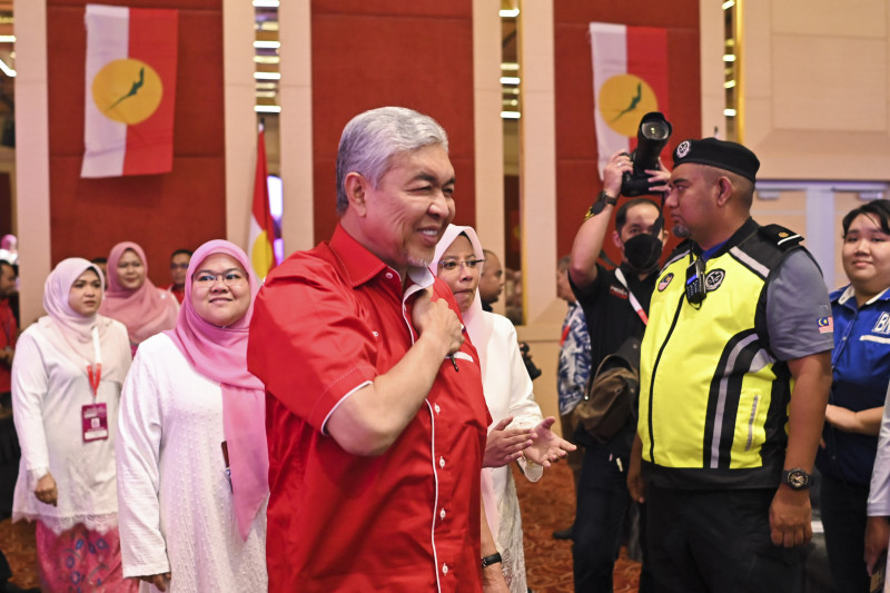 We can reset Umno together, don’t focus on differences: Zahid