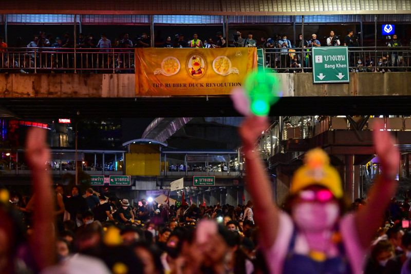 ‘Rubber duck revolution’ takes off in Thailand