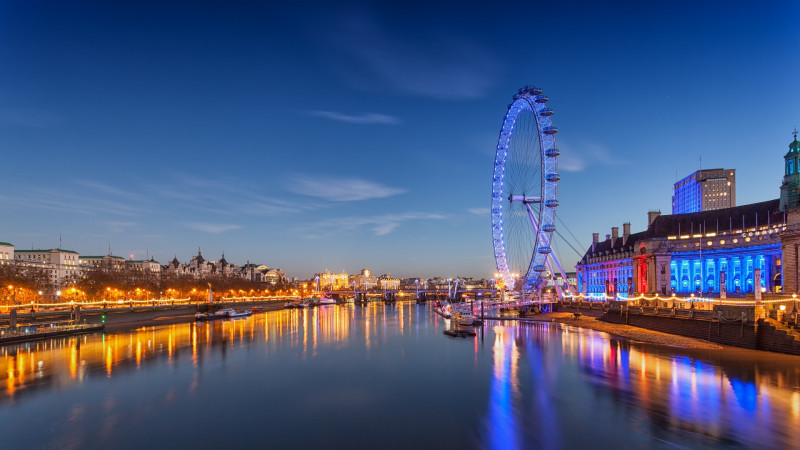 UK economy slumps 2.9% in January on virus curbs