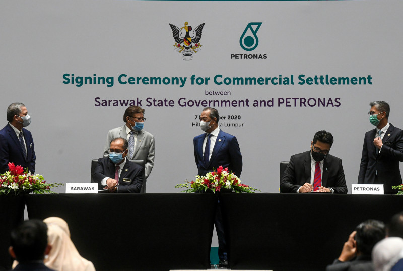 Petronas, Sarawak ink landmark commercial settlement deal, consultative framework