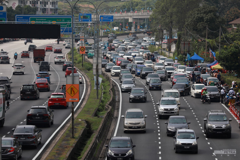 Polling day: traffic flow as of 6.30pm still smooth