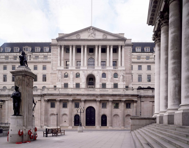 BoE warns of post-Brexit financial services disruption