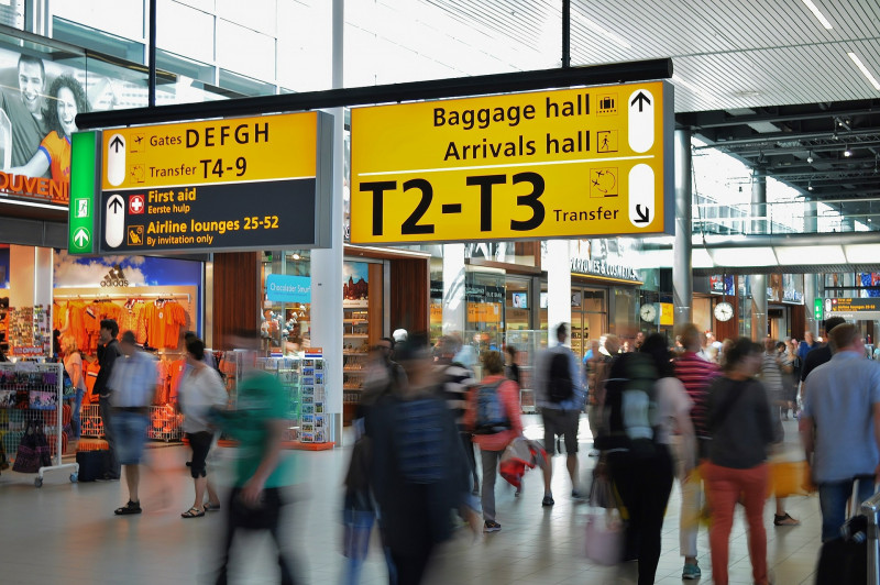 UK to reduce virus quarantine for travellers