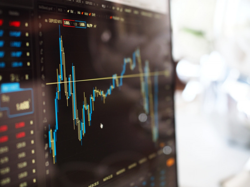 Asia marts mixed on fresh valuation fears