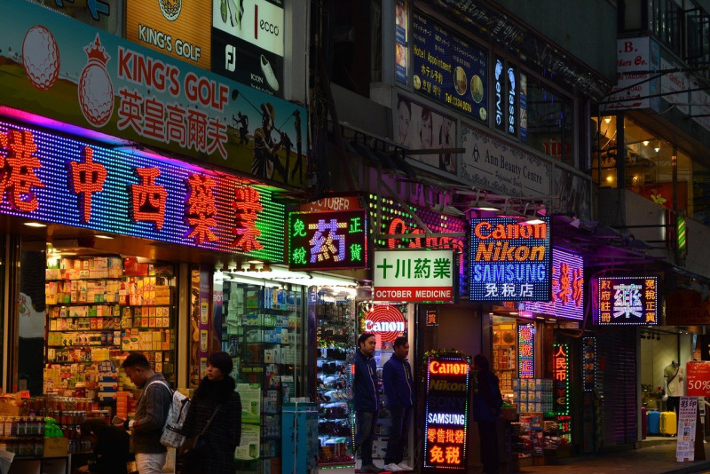 Hong Kong offers free flights after Covid-19 isolation