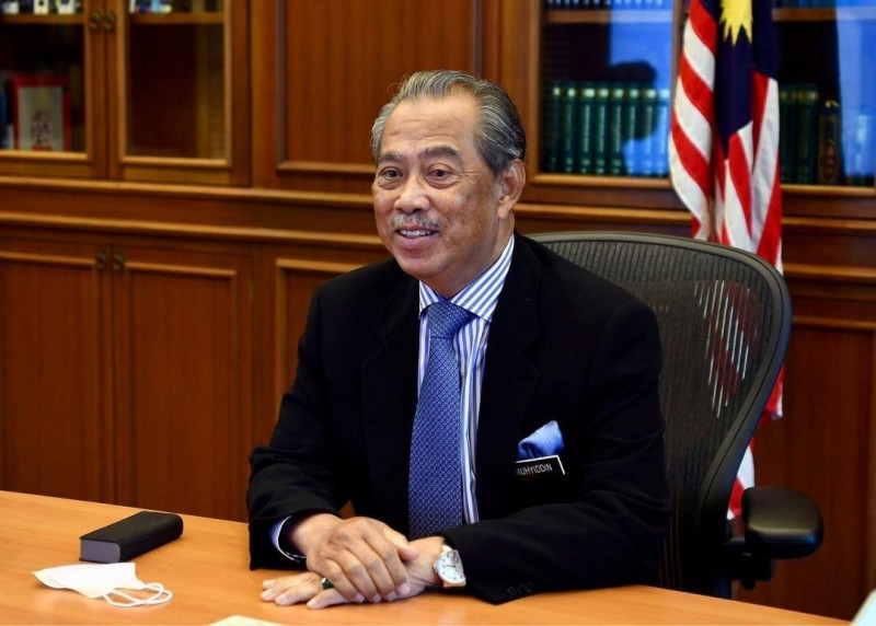 PM calls on Muslims to spend time in munajat during these difficult times