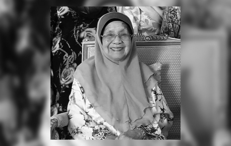 Senior Works Minister Fadillah Yusof’s mother dies