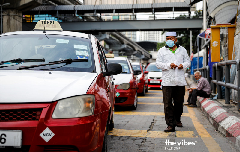 Road Transport Dept detains 19 touts at KLIA, KLIA2
