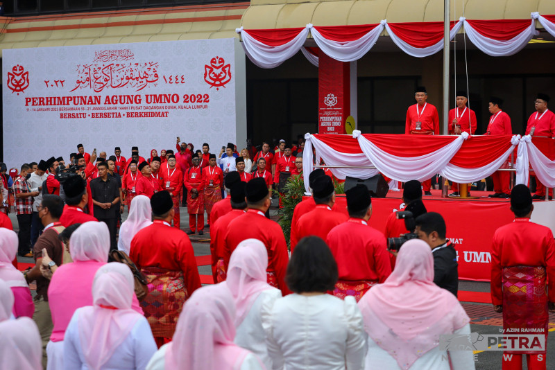 Umno assembly amends party constitution to punish party hoppers