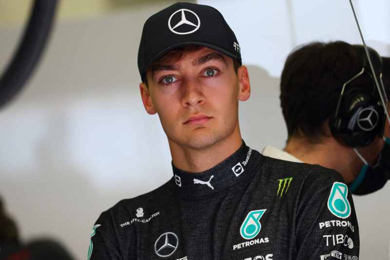 F1 racer George Russell awed by Petronas AutoExpert outlet
