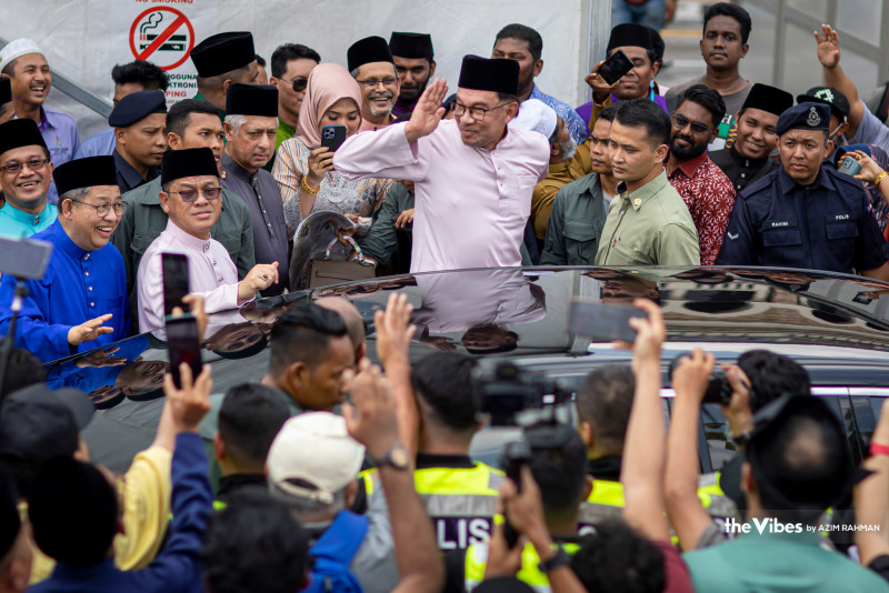Fight against corruption must transcend race, religion: Anwar