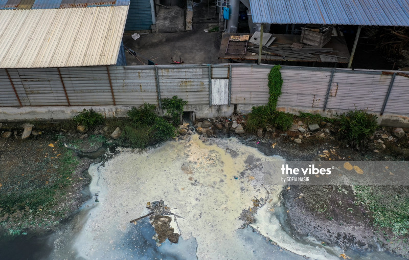 Factory blamed for 10-year pollution of Sg Jawi