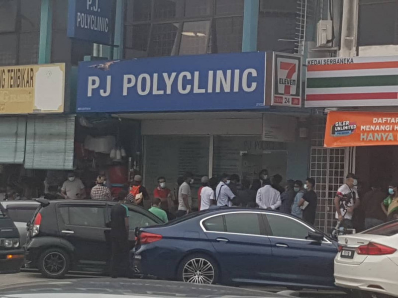 RM70 Covid-19 tests suspended due to overcrowding complaints