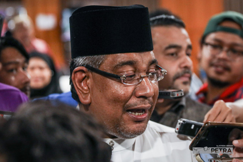 Khairy’s rigged voting claims uncalled for: Umno Supreme Council member