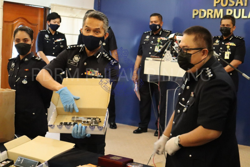 Penang raids unearth RM3.5 mil worth of drugs, Czech-made pistol