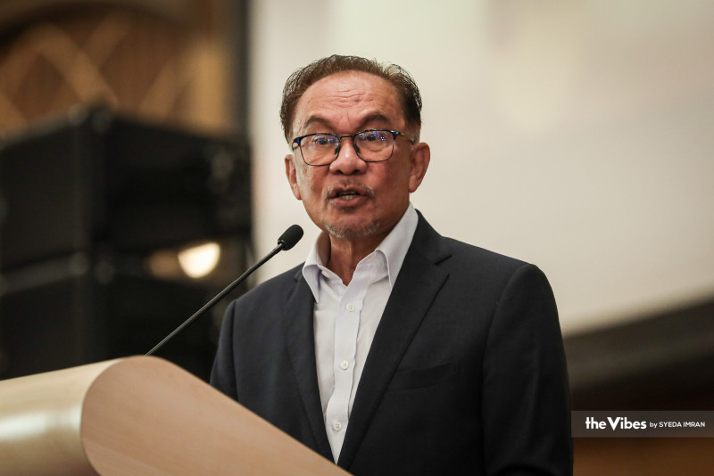 Anwar puts security forces on alert for possible unrest
