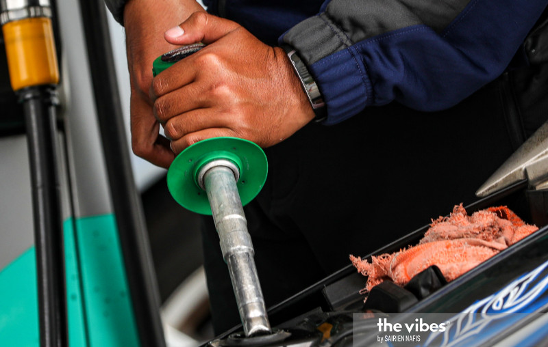 Four nabbed in car workshop with 21,000 litres of subsidised diesel