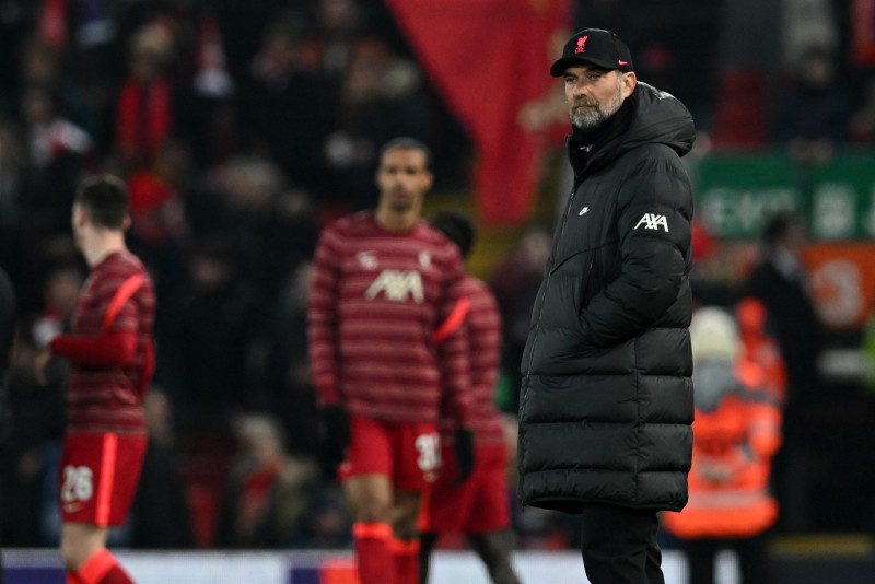 Liverpool aim to be as ‘annoying as possible’ in title race, says Klopp