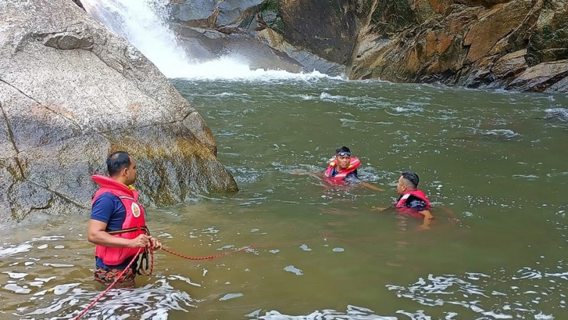 Teenager reported missing at Chamang Waterfall found drowned