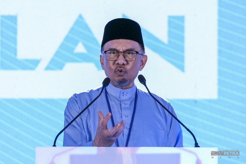 [UPDATED] Infighting? No forgiveness or GE15 appointment for you: Anwar