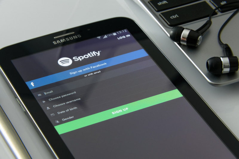 Global streaming giants blow dust off Mideast music business
