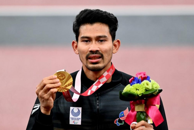 Paralympian Latif Romly wins BrandLaureate Brand Icon Leadership Award 2021