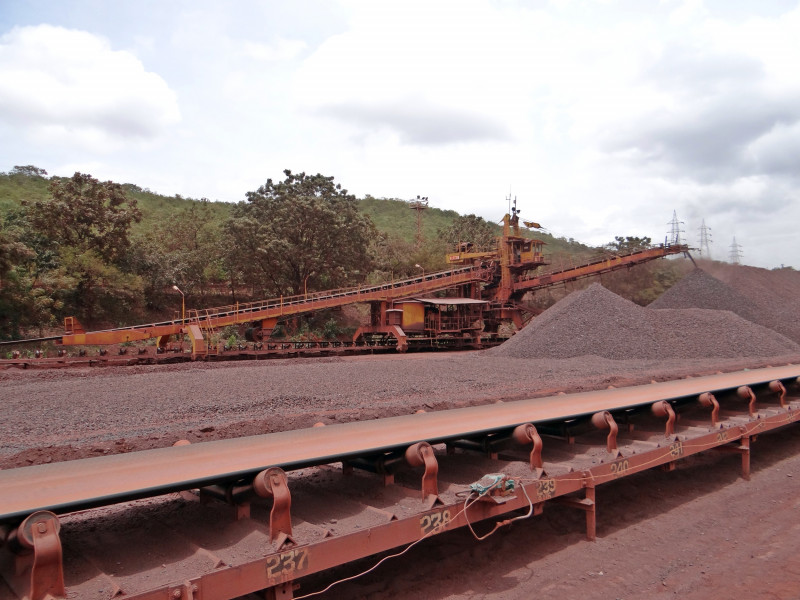 Rio Tinto announces record dividend as iron ore booms