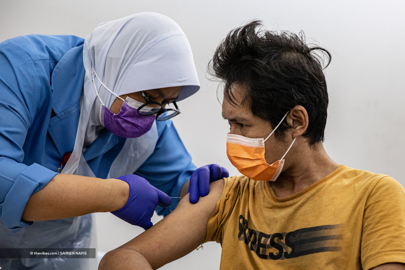 [UPDATED] Covid-19 cases climb back up to 6,440, 74 deaths logged