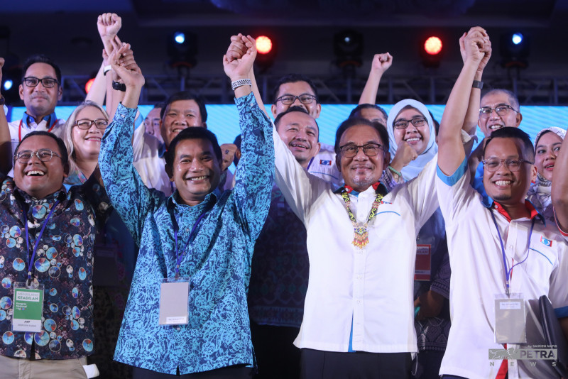 [UPDATED] Pakatan to discuss new MoU on ceasefire with BN-PN govt: Anwar