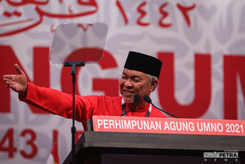 Umno isn’t alone: Zahid lauds former EC chairman for GE15 push