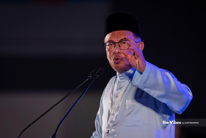 Anwar urges PKR to strengthen reform agenda, says nation’s progress must benefit all