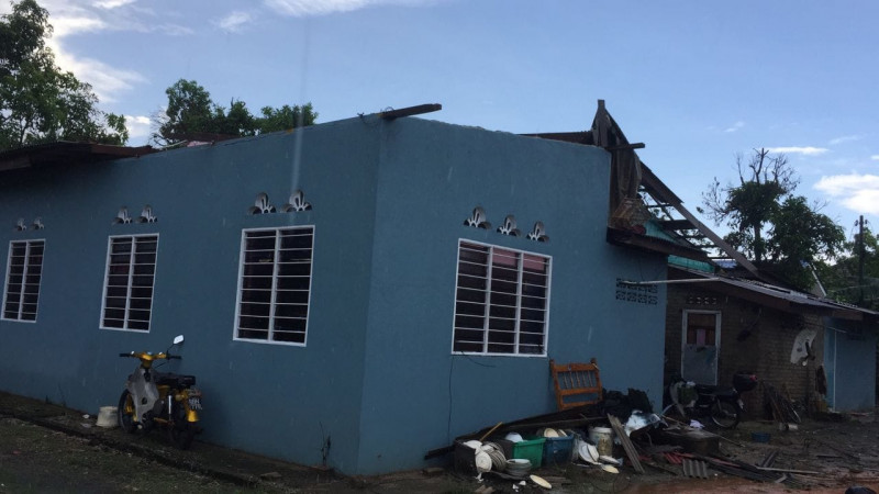 Sudden storm damages over 10 houses in Marang