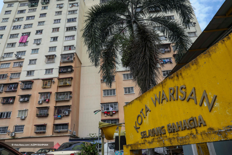 Selayang MP slams govt’s virus response in visit to hard-hit Kota Warisan PPR