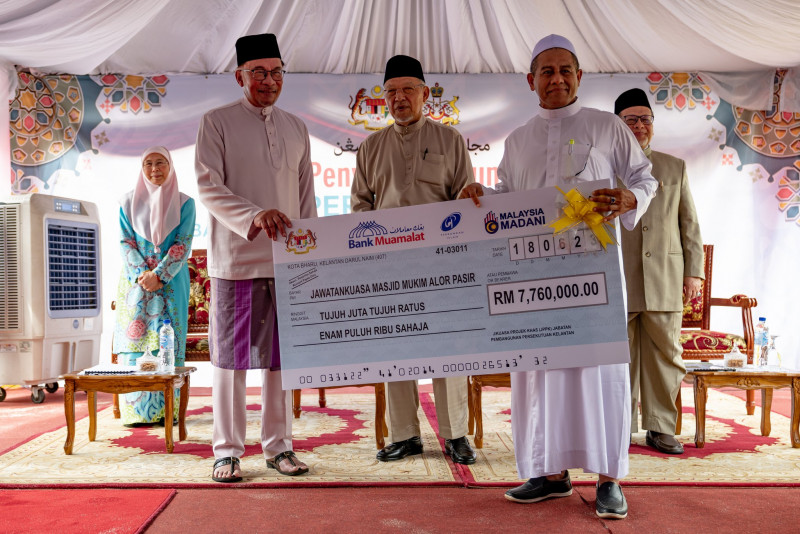 ‘Federal govt does not deny people in opposition-ruled Kelantan their rights’