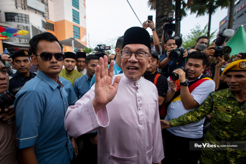 Anwar urges Muslims to appreciate Ramadan spirit, help the less fortunate