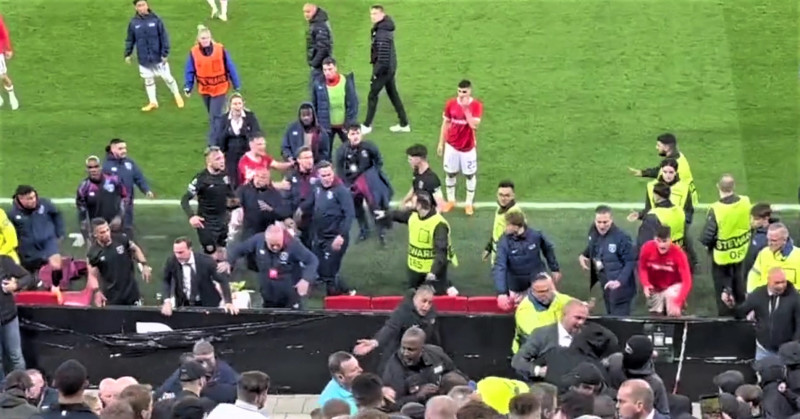 AZ fans clash with police, opposition after West Ham loss