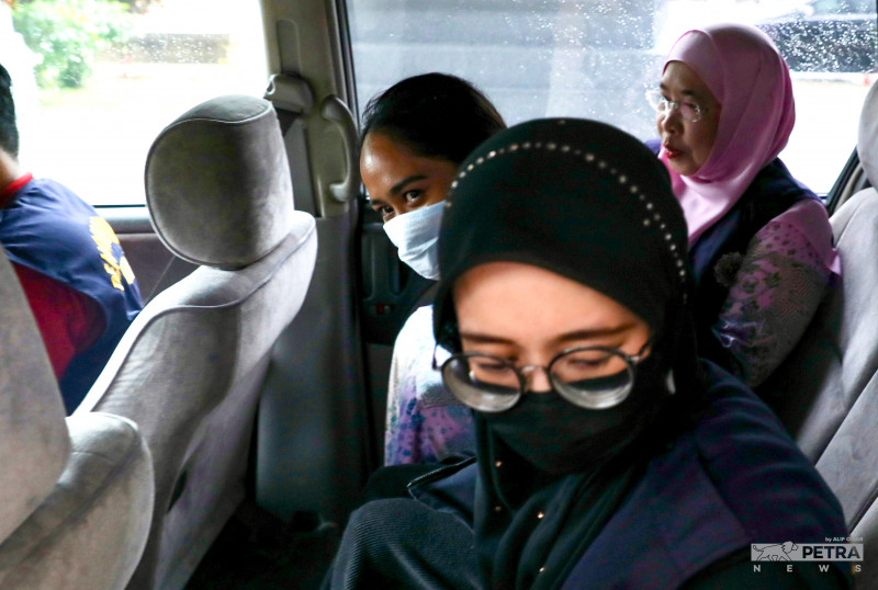 [UPDATED] Jawi detains Siti Nuramira following release, expected to charge her under shariah law