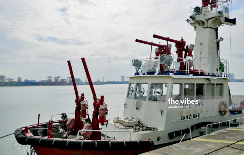 Confusion over who is responsible for tugboat encroachment probe