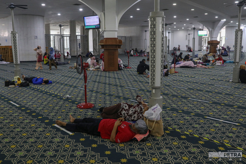 Mosques in KL, Putrajaya to shelter flood victims: religious affairs minister