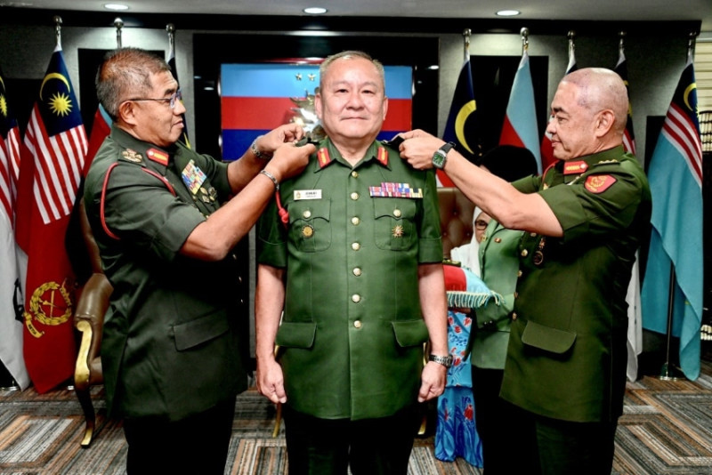 Johnny Lim makes history as first Chinese Lieutenant General in Malaysian Armed Forces